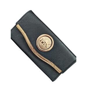 NWOT! MICHAEL KORS! BLACK PEBBLED SAFFIANO LEATHER, GOLD METAL LOGO/TRIM WALLET!